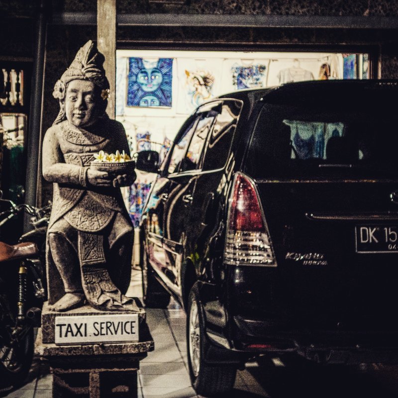 taxi-service-ubud-bali